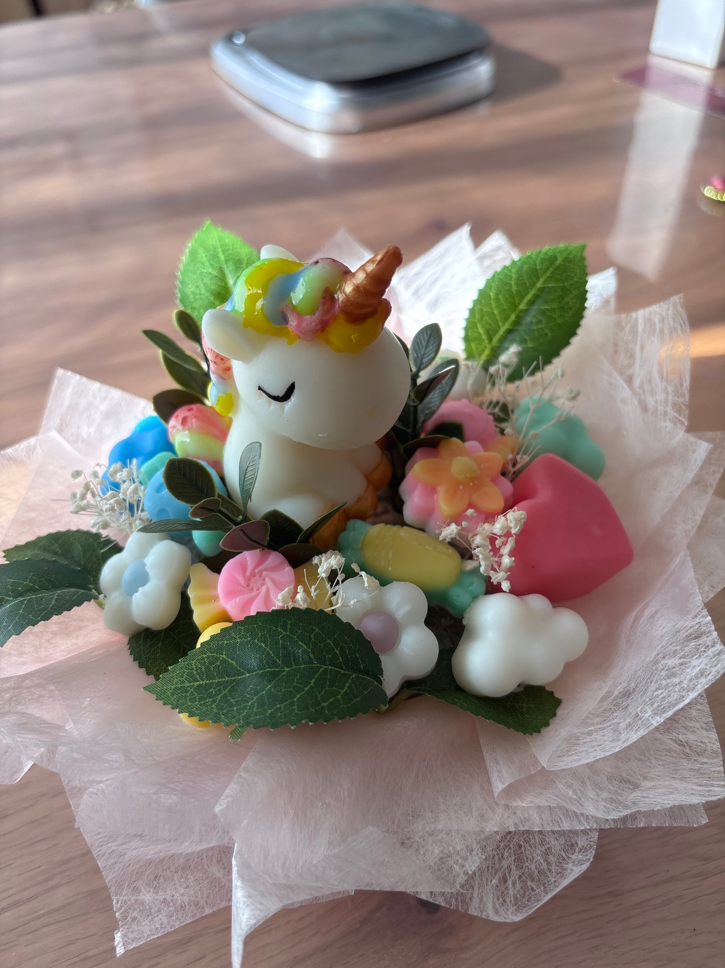 Bouquet Éternel avec Contenant – Parfum Licorne