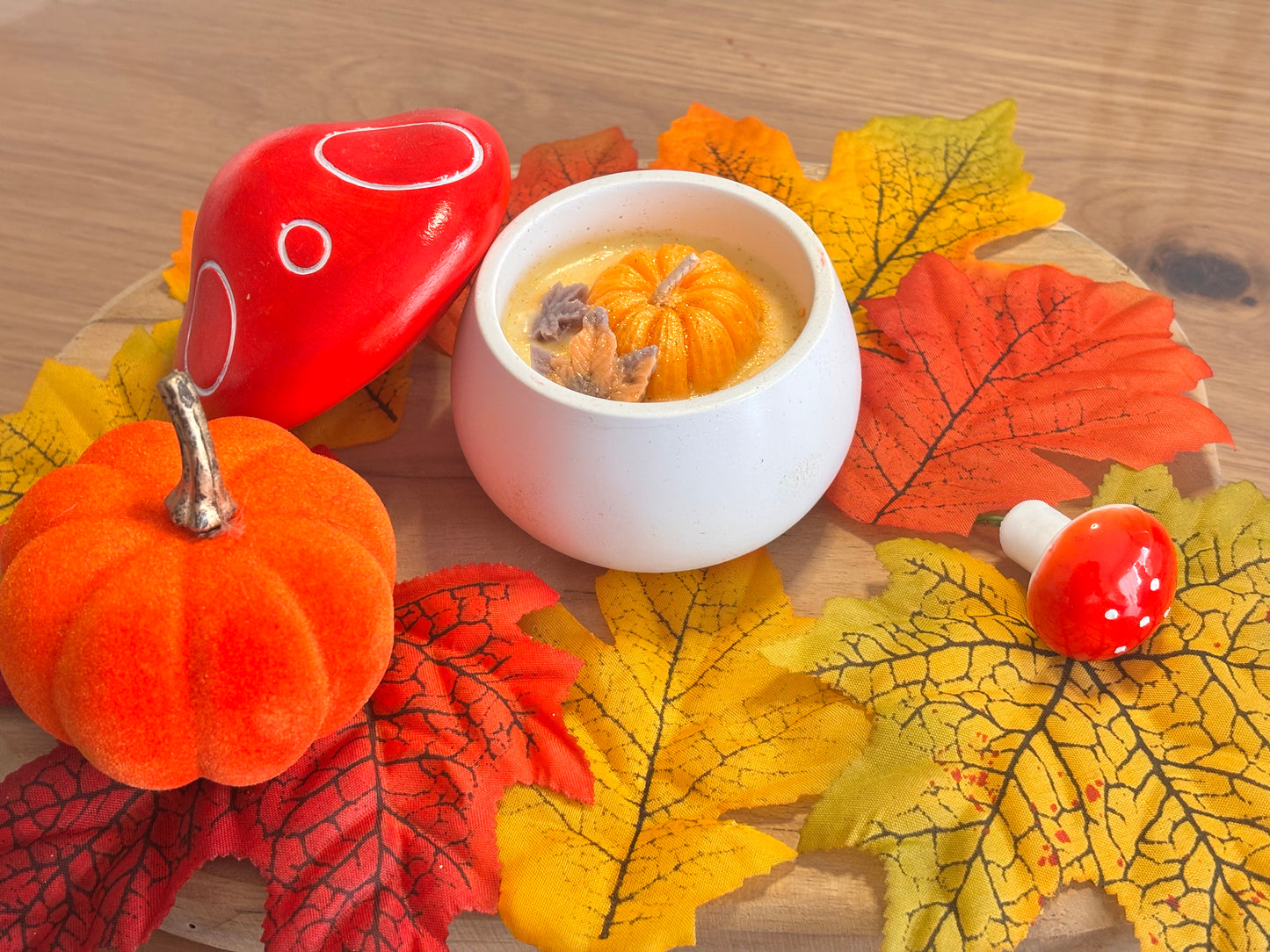 Bougie Minera Champignon Citrouille Vanillée Rouge - vue d’ensemble automne