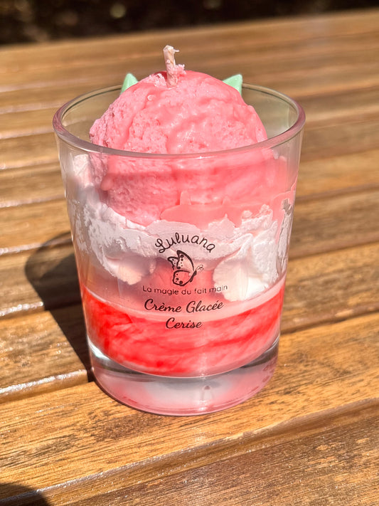 Bougie Gourmande Crème Glacée Cerise - vue de côté